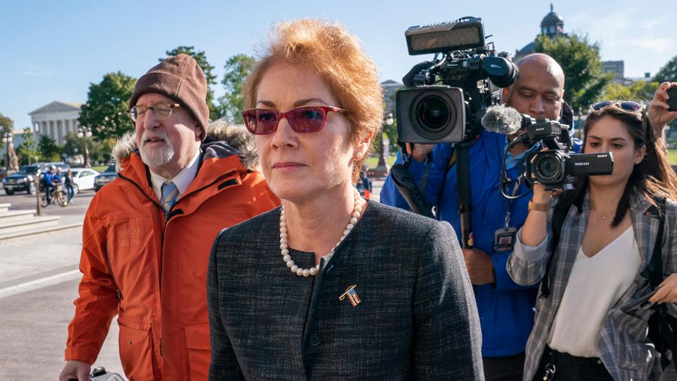 Mitte Oktober wurde Marie Yovanovitch vor den Ausschuss geladen, um in Sachen Ukraine-Affäre auszusagen