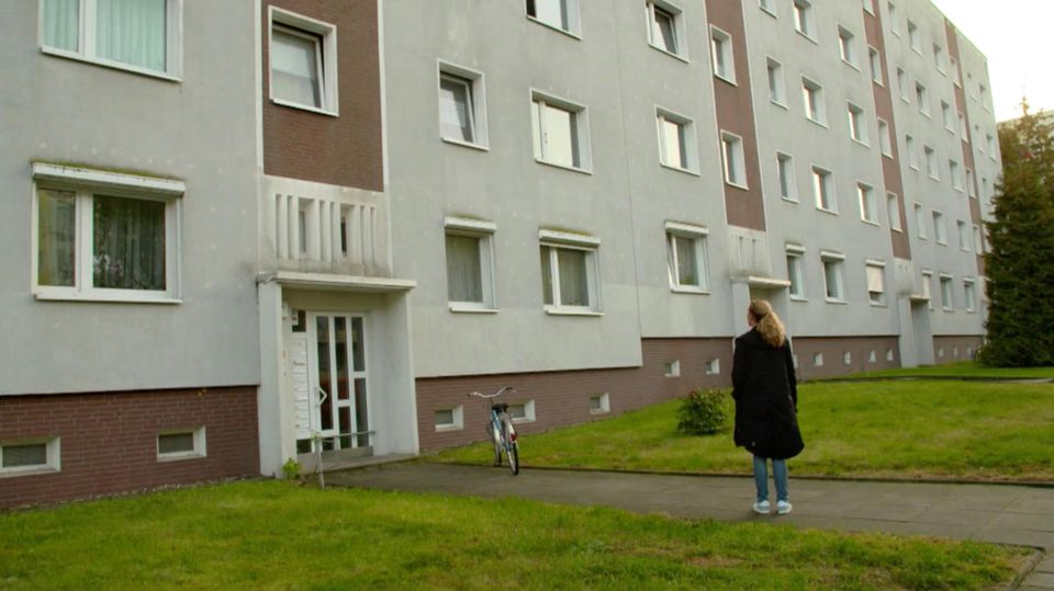 Geschichte einer Flucht - Teil 1: Als 13-Jährige floh ich aus der DDR: Jetzt kehre ich zum ersten Mal in unsere alte Wohnung zurück Geschichte einer Flucht - Teil 1: Als 13-Jährige floh ich aus der DDR: Jetzt kehre ich zum ersten Mal in unsere alte Wohnung zurück