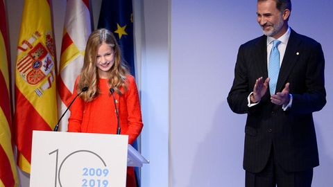 Prinzessin Leonor hält eine Rede auf einer Veranstaltung zur Verleihung der Prinzessin-von-Girona-Preise.