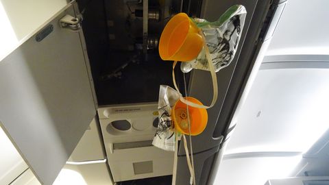 Wirkungslose Atemmasken bei Boeing ExIngenieur warnt vor zu wenig