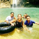 Das Leben in vollen Zügen genießen: In Myanmar freundet sich Marine mit Einheimischen an und findet Inspiration in der Natur: "Bei jedem Schritt entdecke ich neue Farben."