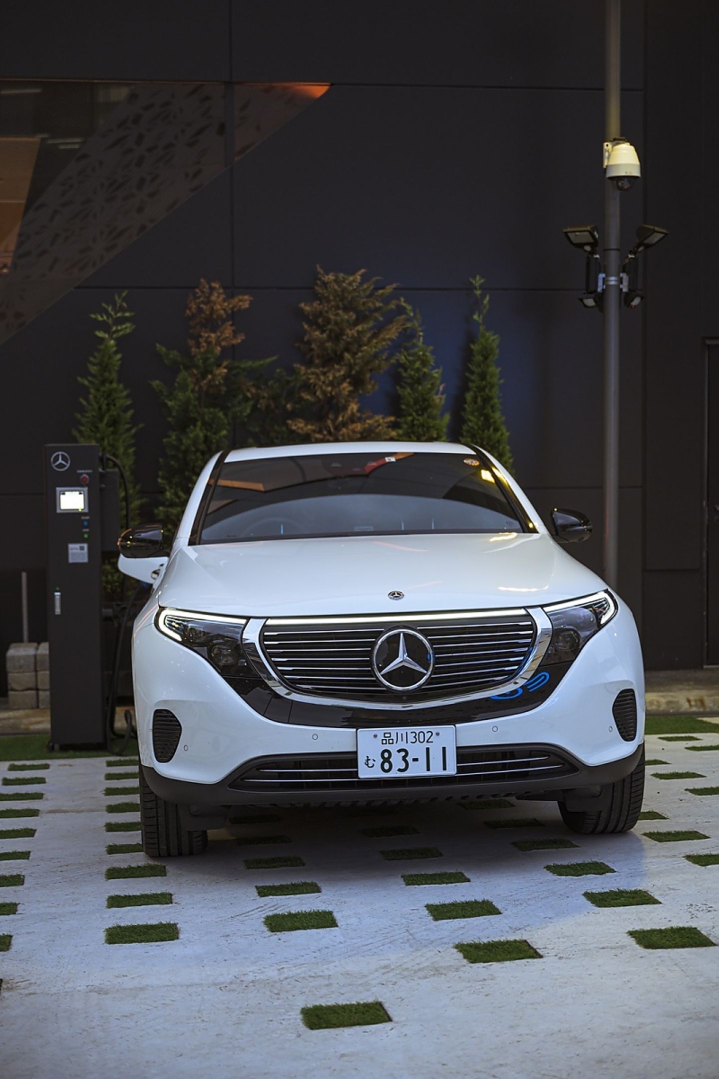 Mercedes EQC in Japan