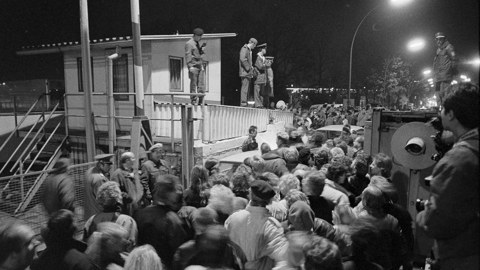 30 Jahre Mauerfall Grenzübergang Invalidenstraße