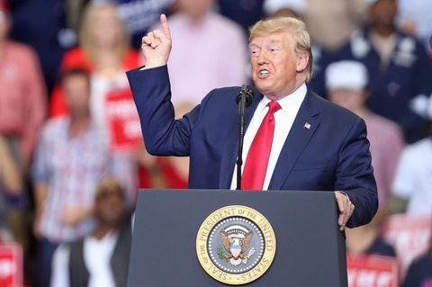 US-Präsident Donald Trump gestikuliert