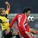 Bayern gewinnt dank Luca Toni  Im ersten Endspiel zwischen FCB und BVB markierte der unvergessene Luca Toni am 19. April 2008 in der Verlängerung seinen zweiten Treffer zum 2:1-Sieg der Bayern. Wenig später trennte sich der BVB von Coach Thomas Doll und verpflichtete Jürgen Klopp.