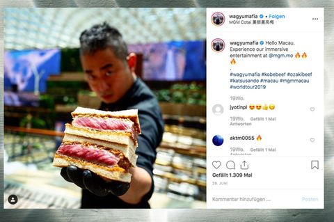 Mann mit Sandwich