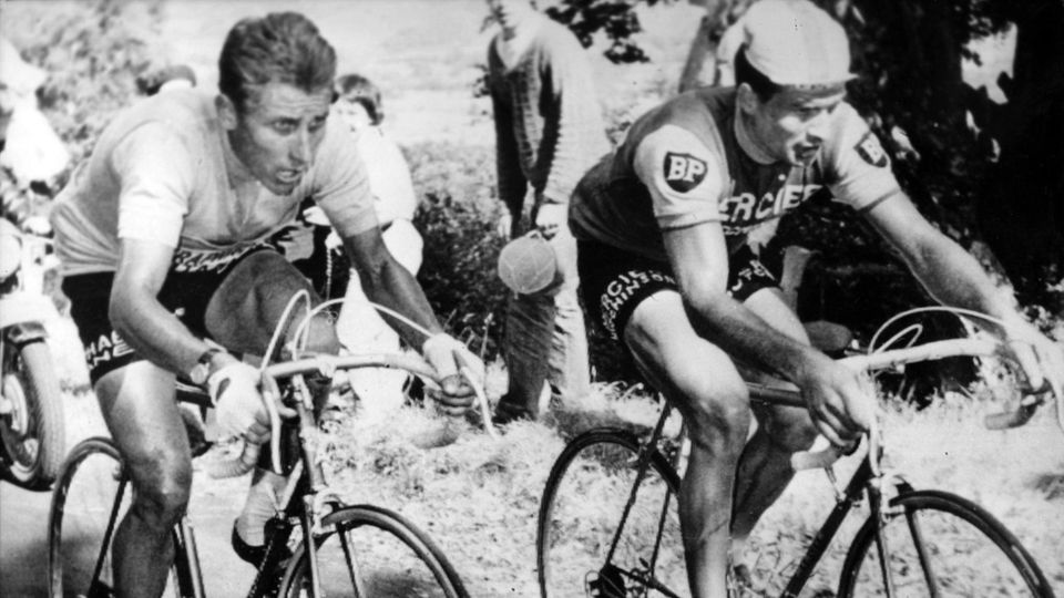 Raymond Poulidor (r.) 1964 bei der 51. Tour de France Raymond Poulidor (r.) 1964 bei der 51. Tour de France