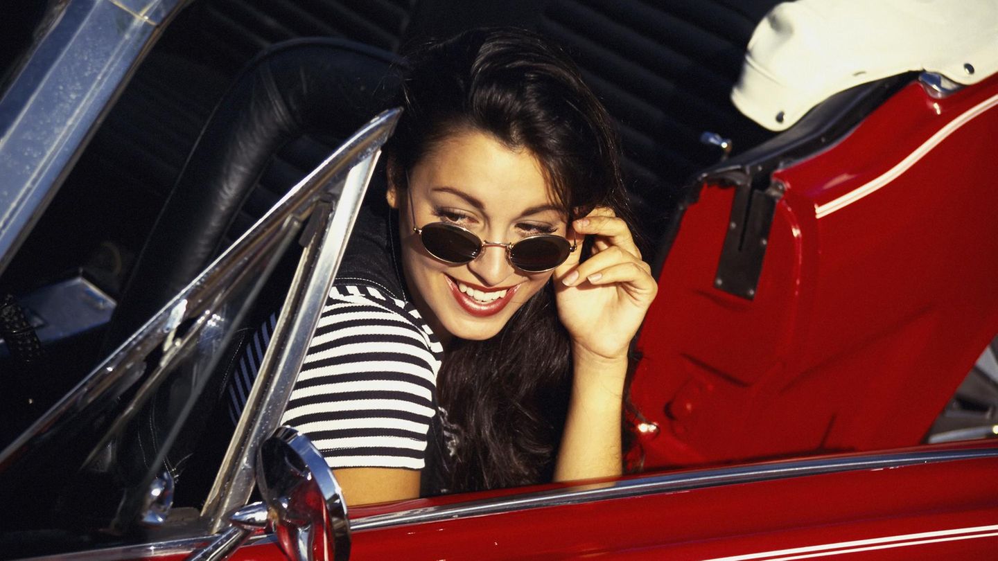 Der Besitz eines Autos macht Frauen für Männer attraktiv - sogar mehr als umgekehrt Der Besitz eines Autos macht Frauen für Männer attraktiv - sogar mehr als umgekehrt