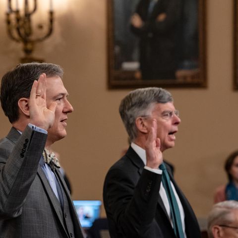 William Taylor (r.), geschäftsführender US-Botschafter in der Ukraine, und George Kent (l.), Diplomat im US-Außenministerium