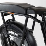 Die Bank kostet 89 Euro. Gut zu erkennen, ist der massive Aufbau des Trägers.