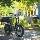 Ohne die Mittelkonsole bietet das Rad einen sehr bequemen Einstieg.