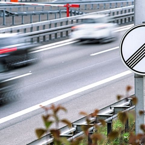 Seit Jahrzehnten wird ein generelles Tempolimit auf deutschen Autobahnen diskutiert