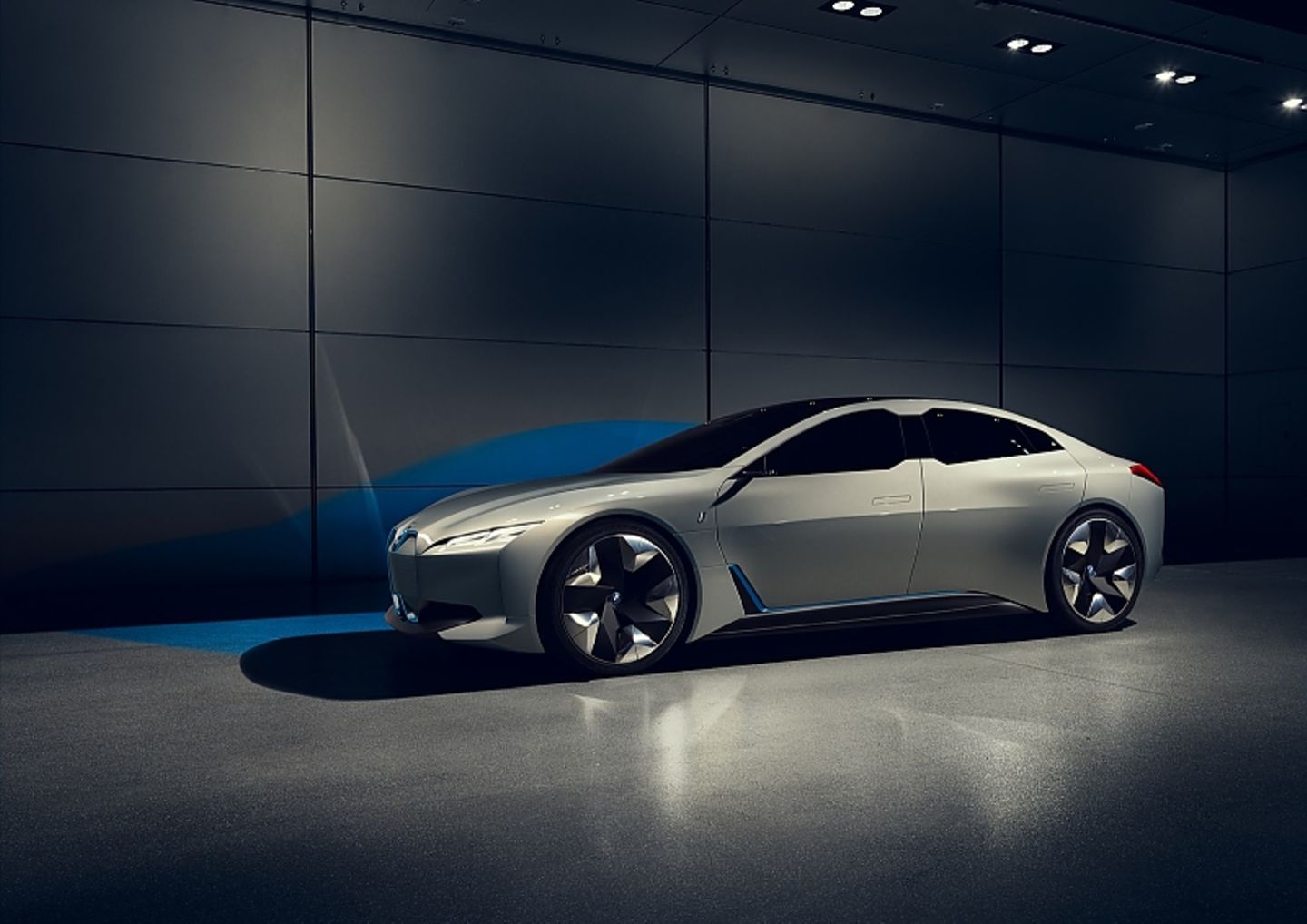 BMW iVision Dynamics 2017