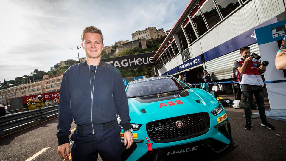 Nico Rosberg bei einem Rennen der Formel-E-Serie Nico Rosberg bei einem Rennen der Formel-E-Serie