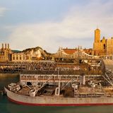 Im Hafen der Modelleisenbahn liegt das Freiheitsschiff John W. Brown