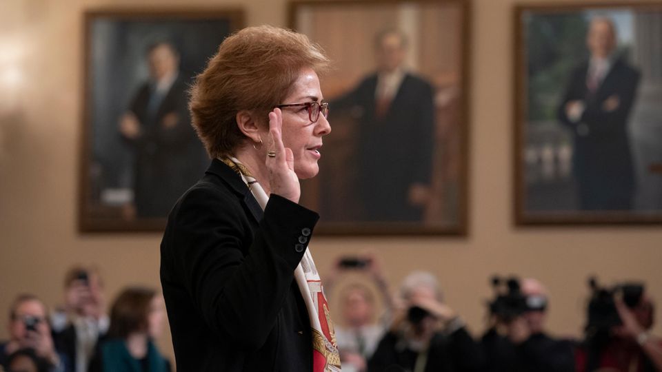 Marie Yovanovitch sagte zum Amtsenthebungsverfahren von US-Präsident Donald Trump aus