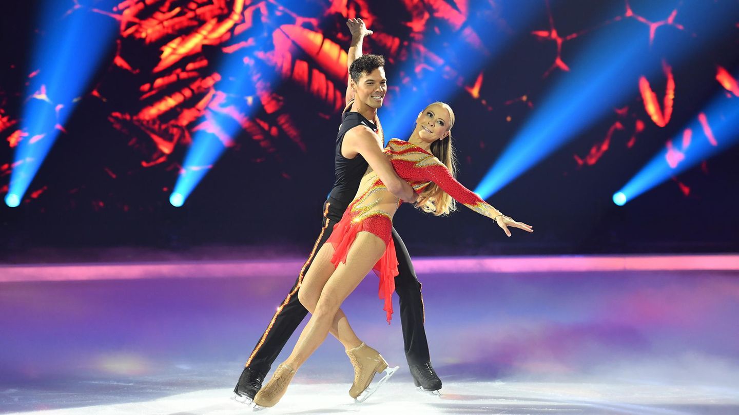 Dancing on Ice: Jenny Elvers mit Tanzpartner Jamal Othman