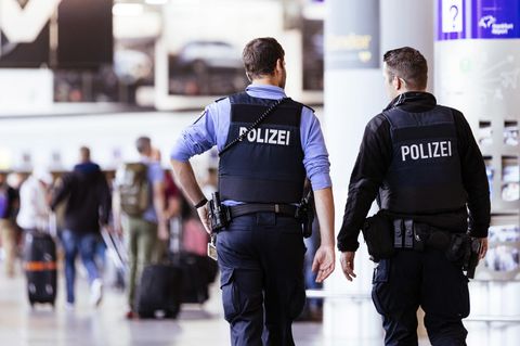Zwei IS-Frauen in Frankfurt gelandet – nach Abschiebung aus Türkei