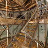 Die Federn dienten dazu, die Schockwelle einer Explosion abzufedern.