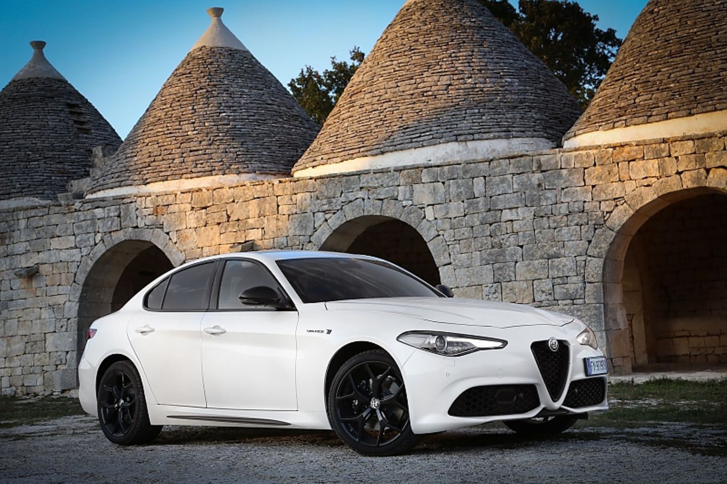 Die Alfa Romeo Giulia ist 4,65 Meter lang