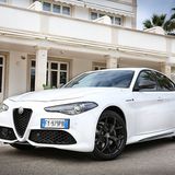 Alfa Romeo Giulia 2.2 JTDM AWD ist 235 km/h schnell