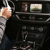 Beim autonomen Fahren gibt die Alfa Romeo Giulia eine gute Figur ab