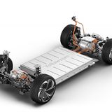 Die Batterie befindet sich MEB-typisch im Unterboden