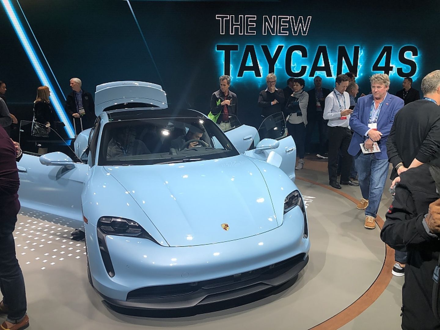 Porsche Taycan 4S