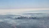 Selbst Syndey ist von den Bränden betroffen. Rauchschleier liegen über der Skyline der Millionenmetropole.
