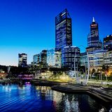 Elizabeth Quay mit Beleuchtung
