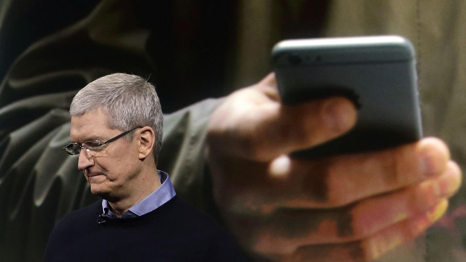 Die Fehler der letzten iOS-Versionen dürften Apple-Chef Tim Cook kaum gefallen