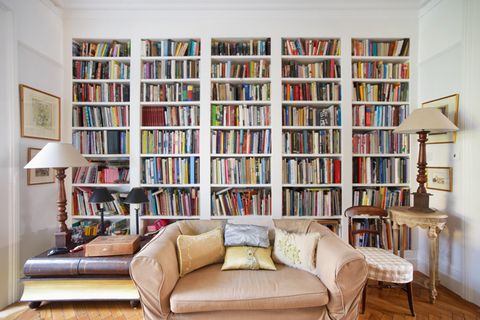 Bücherregal