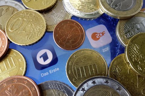 Viele Mitarbeiter der Öffentlich-Rechtlichen bekommen ein überproportional hohes Gehalt.
