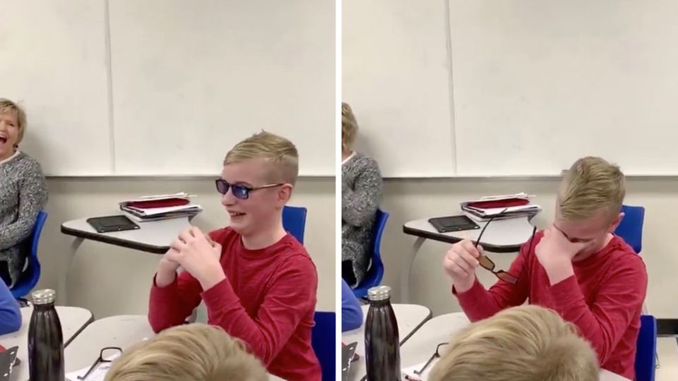 Mit einer speziellen Brille kann Jonathan das erste Mal in seinem Leben Farben erkennen Mit einer speziellen Brille kann Jonathan das erste Mal in seinem Leben Farben erkennen