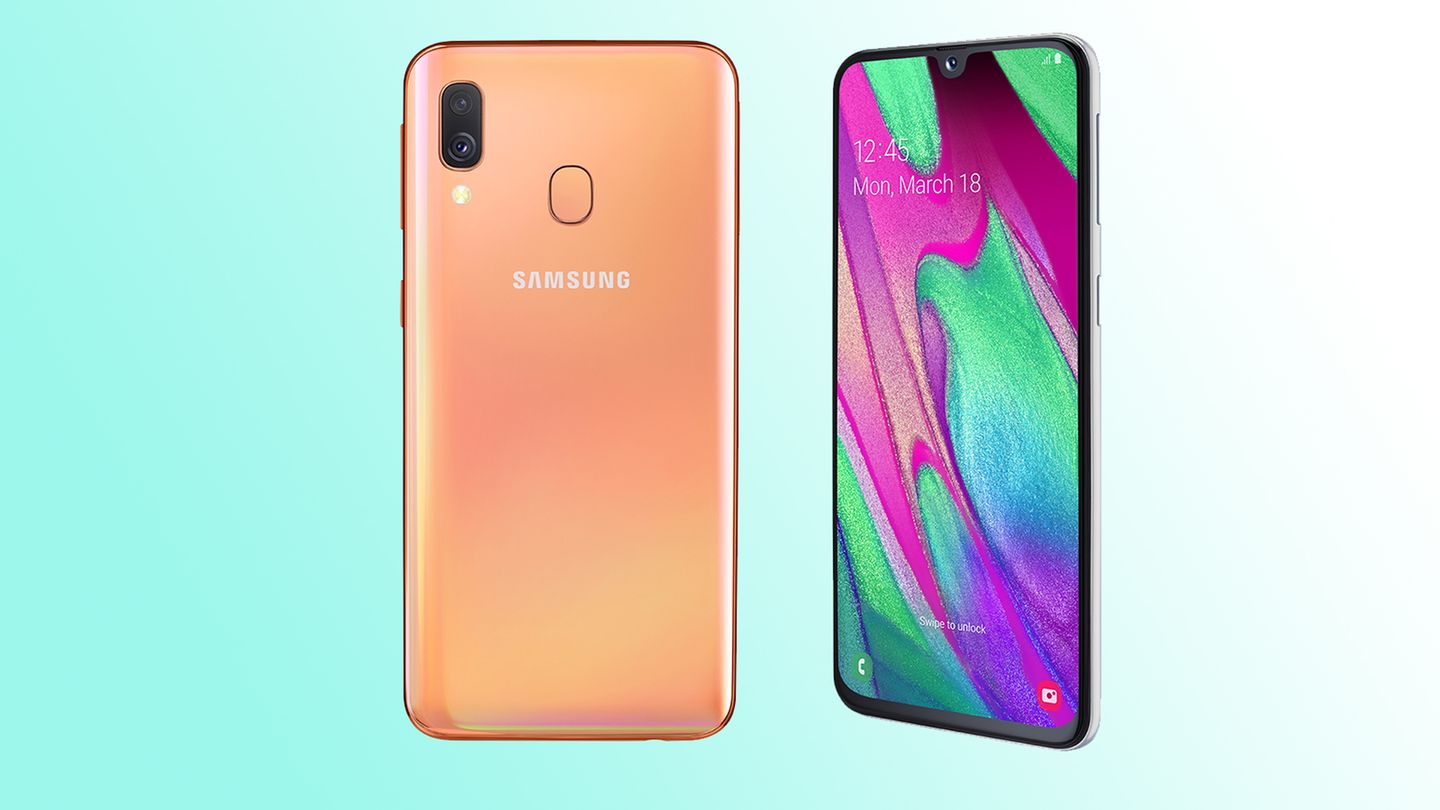 Schnäppchen: Samsung Galaxy A40 Bei Android ist die Auswahl ungleich größer. Samsung schickt etwa sein Galaxy A40 ins Rennen. Trotz des Preises von gut 180 Euro bringt es sogar einen recht hoch aufgelösten OLED-Bildschirm mit. Im Vergleich zu den teuren Samsung-Modellen muss man vor allem bei der Kamera Abstriche machen. Zudem ist es nicht wasserdicht. Samsung Galaxy A40 Bei Android ist die Auswahl ungleich größer. Samsung schickt etwa sein Galaxy A40 ins Rennen. Trotz des Preises von gut 180 Euro bringt es sogar einen recht hoch aufgelösten OLED-Bildschirm mit. Im Vergleich zu den teuren Samsung-Modellen muss man vor allem bei der Kamera Abstriche machen. Zudem ist es nicht wasserdicht.