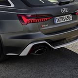 Die Auspuffrohre sind monströs