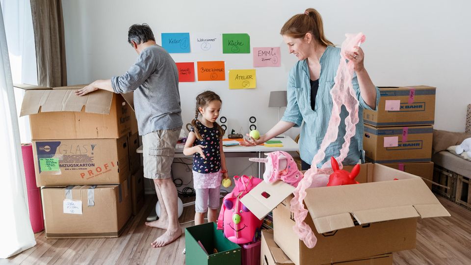 Umzug - Kistenpacken mit der Familie Umzug - Kistenpacken mit der Familie