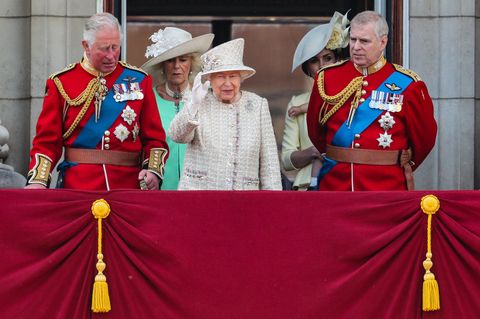 Prinz Charles, Queen Elizabeth II. und Prinz Andrew