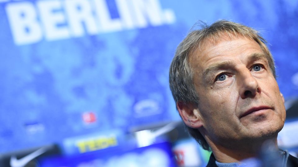Ex-Nationaltrainer Jürgen Klinsmann trainiert bis Saisonende Hertha BSC