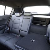 Die Lehnen der Rückbank sind geteilt umlegbar