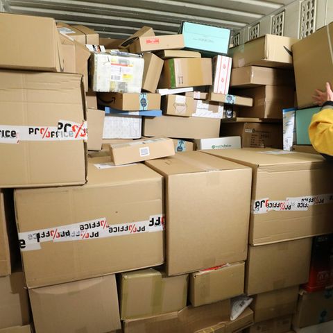 DHL