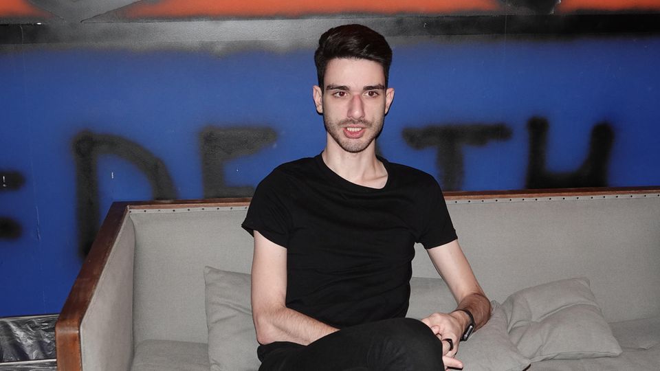 Sergej Abdurachmanow arbeitet in einem Moskauer Aids-Zentrum Russland, Moskau: Sergej Abdurachmanow, Exekutivdirektor des Aids-Zentrums Spid-Center, sitzt im Spid-Center im Moskauer Westen
