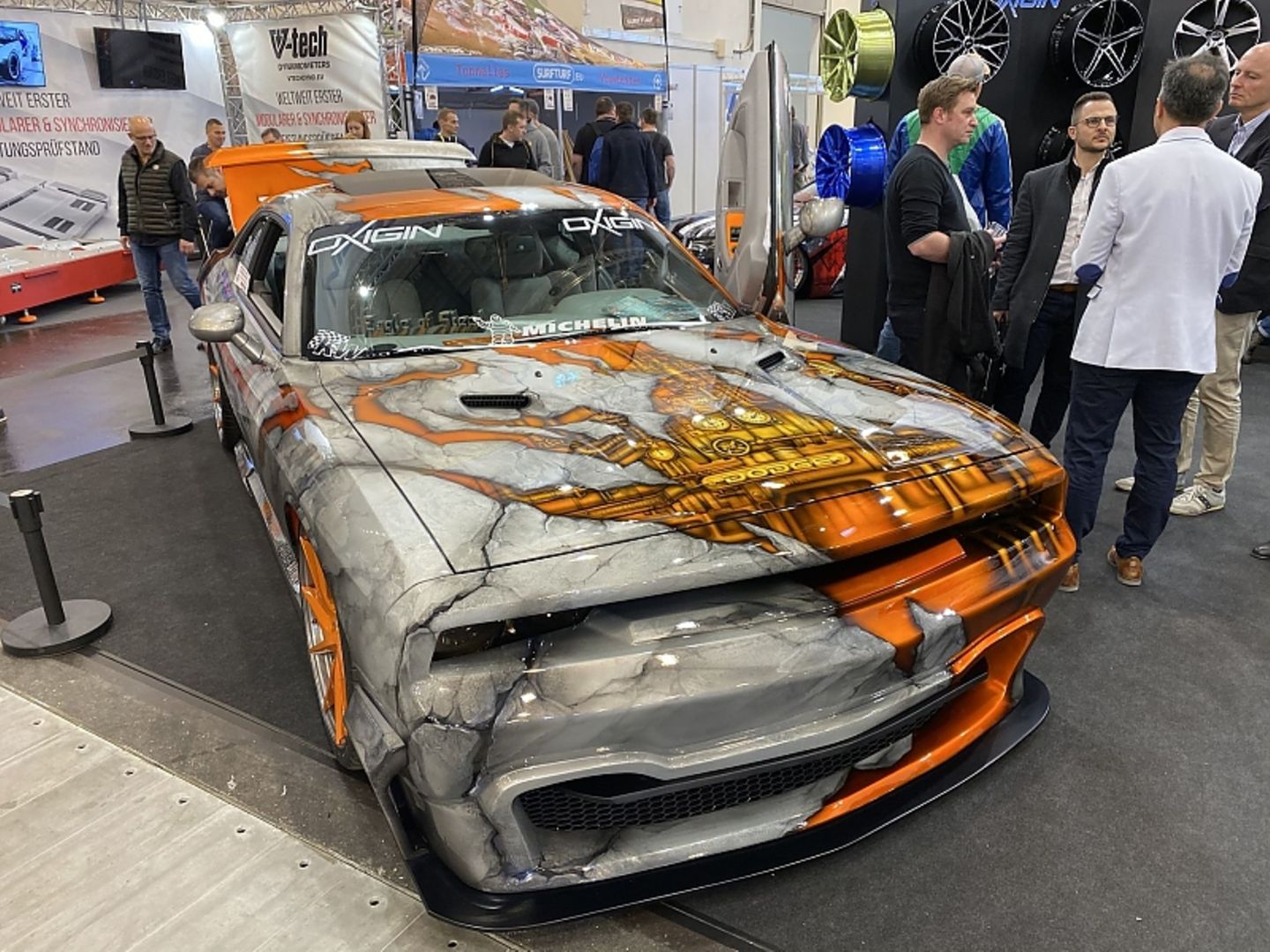 Wem\'s gefällt: Ein umlackierter Dodge