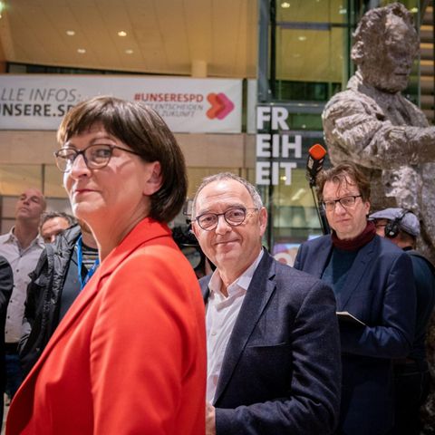 SPD Saskia Esken und Norbert Walter-Borjans