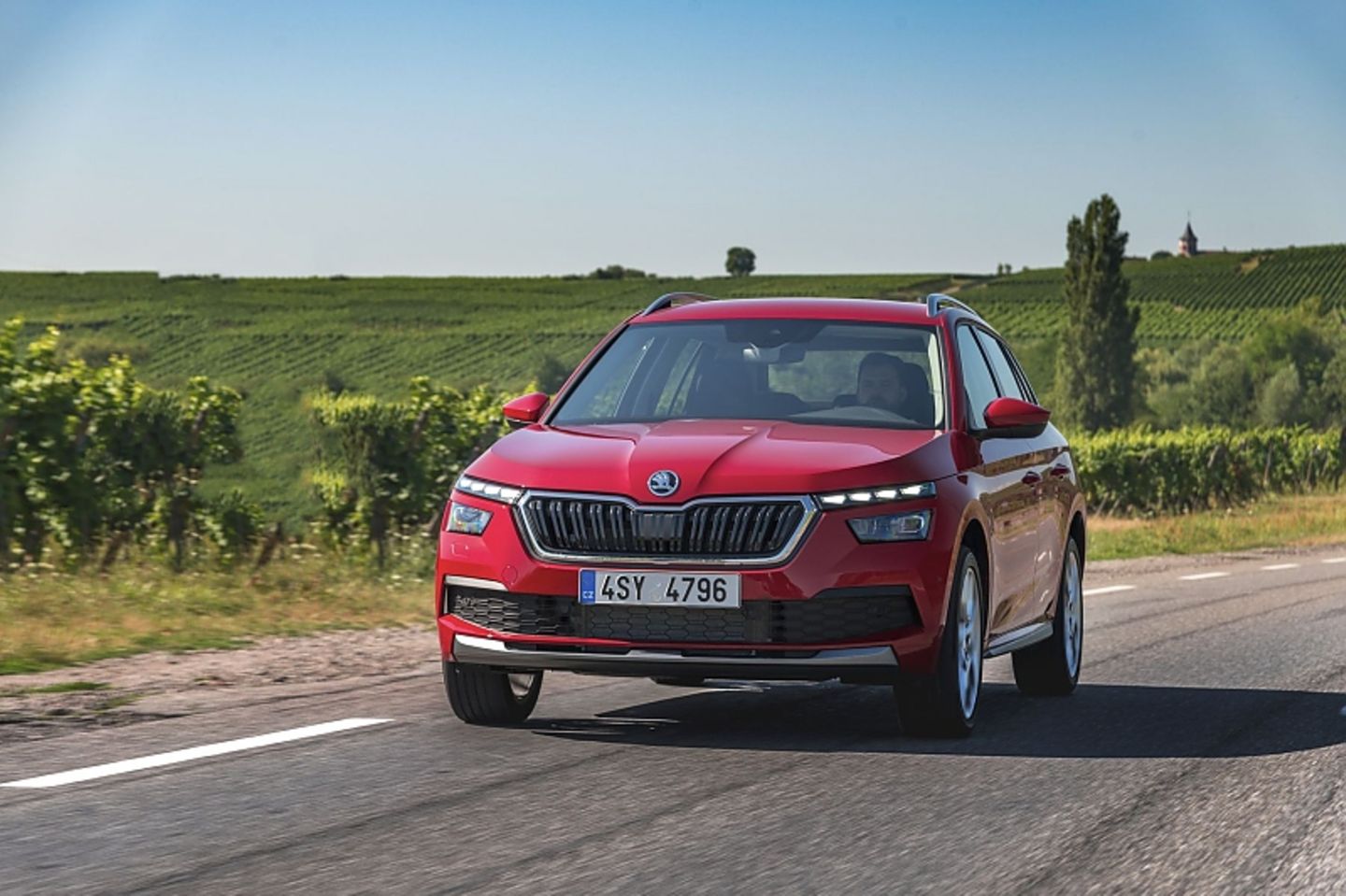 Beim Skoda Kamiq 1.5 TSI ist optional ein Sportfahrwerk erhältlich