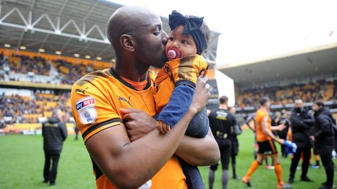 Benik Afobe und seine Tochter Amora
