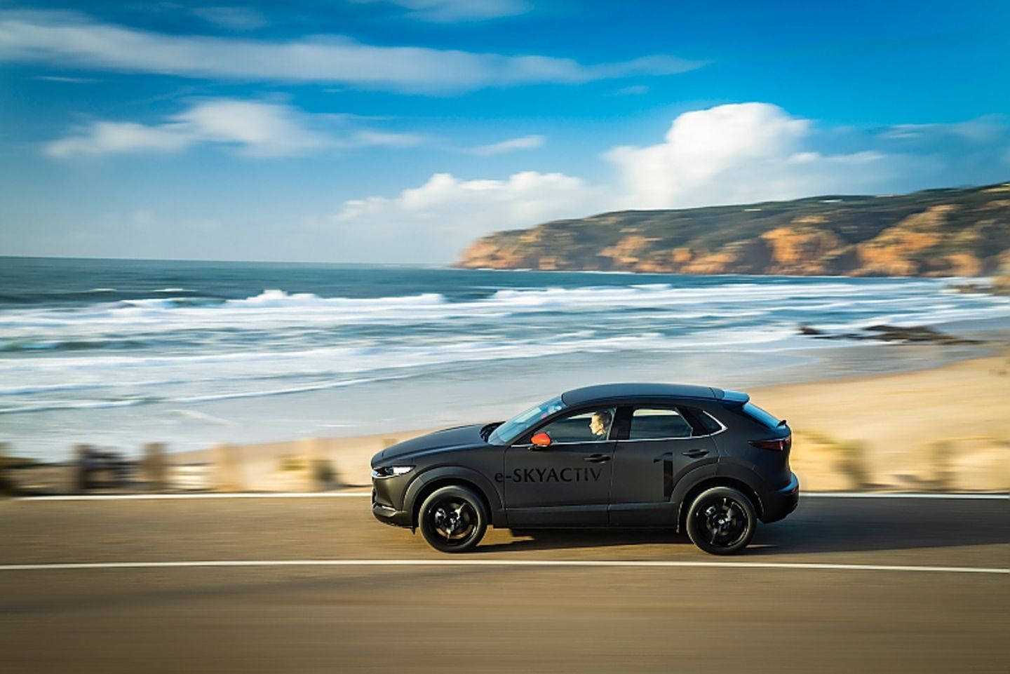 Versuchsträger für den Mazda MX-30: Mazdas CX-30