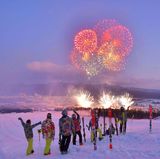 Feuerwerk aus der Ferne: Im Norden an der Grenze zwischen China und Nordkorea gibt es in der Nähe des Berges Paektusan eine neue sozialistische Siedlung.