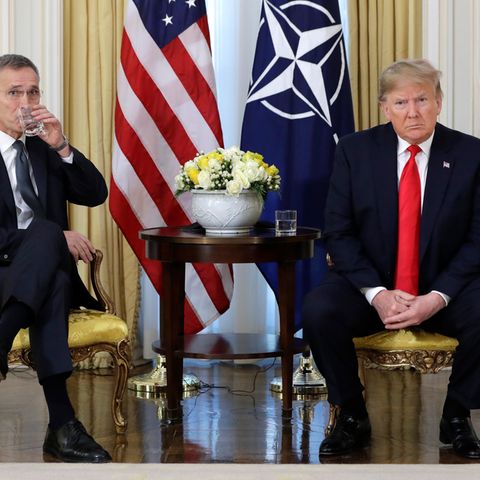 Donald Trump trifft NATO-Generalsekretär Jens Stoltenberg im Winfield House anlässlich des Nato-Gipfels