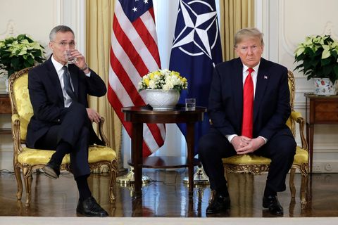 Donald Trump trifft NATO-Generalsekretär Jens Stoltenberg im Winfield House anlässlich des Nato-Gipfels